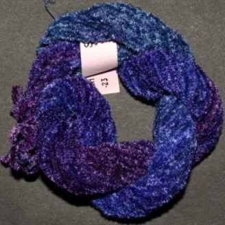 Chenille de soie bleu violet 23
