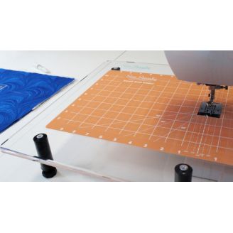 Grid Glider - Tapis quadrillé glissant pour machine à coudre Grid Glider - Tapis quadrillé glissant pour machine à coudre